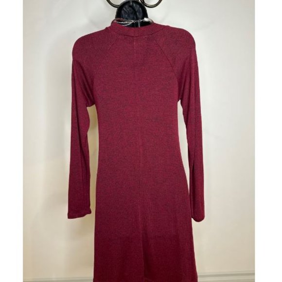 Trendyland Womens Crew Neck Sweater Dress Long Sleeve Size M Burgundy - Picture 2 of 3